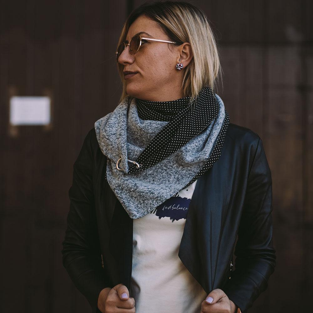 images-tied-up-casual-unisex-sal-5-2503-4.jpg
