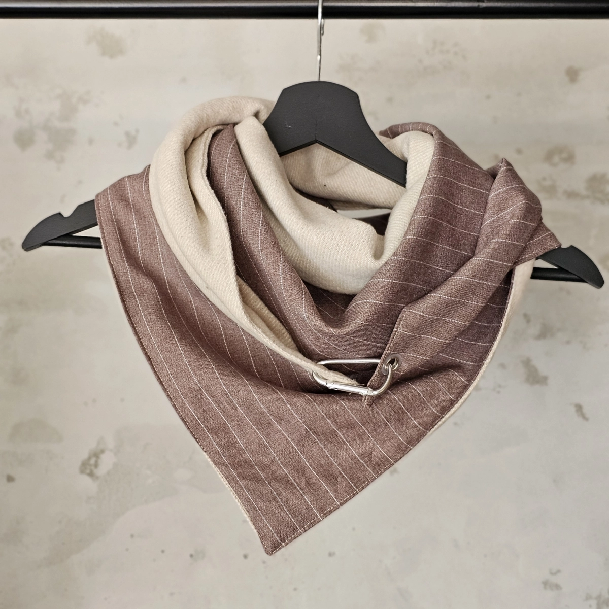 TIED UP CASUAL - UNISEX ŠAL 76