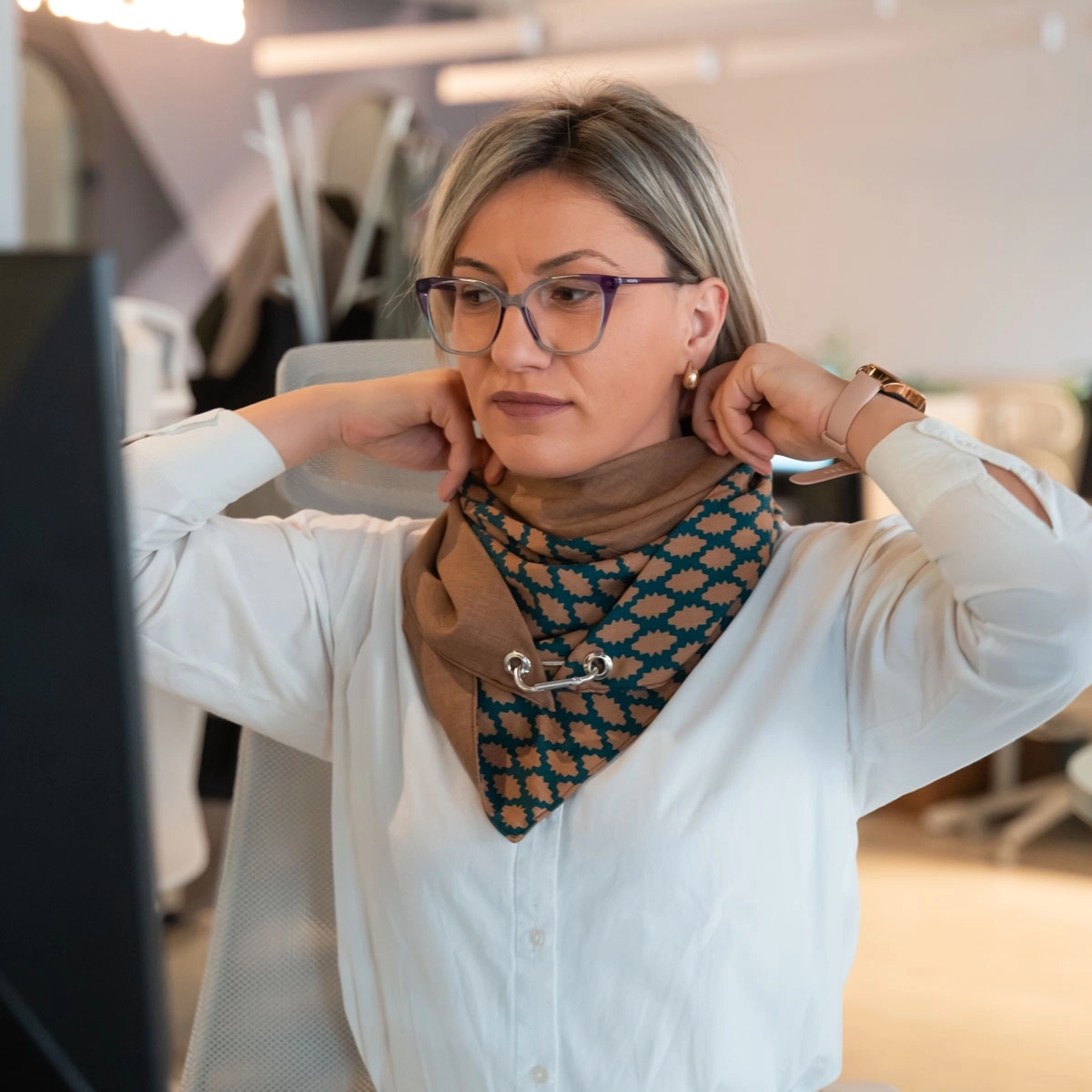 zenska-marama-u-ritmu-savremene-elegancije-1772085389-855077